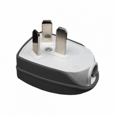 Ficha Macho 20A Gris