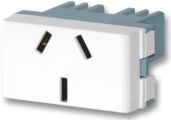 Toma 10A C/Born Bco 20078 Vero