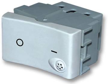 Punto 16A Dc Bco 40036 Ver.*