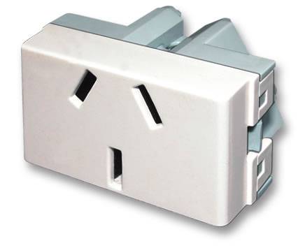 Toma Binorma 10A Bco 60067